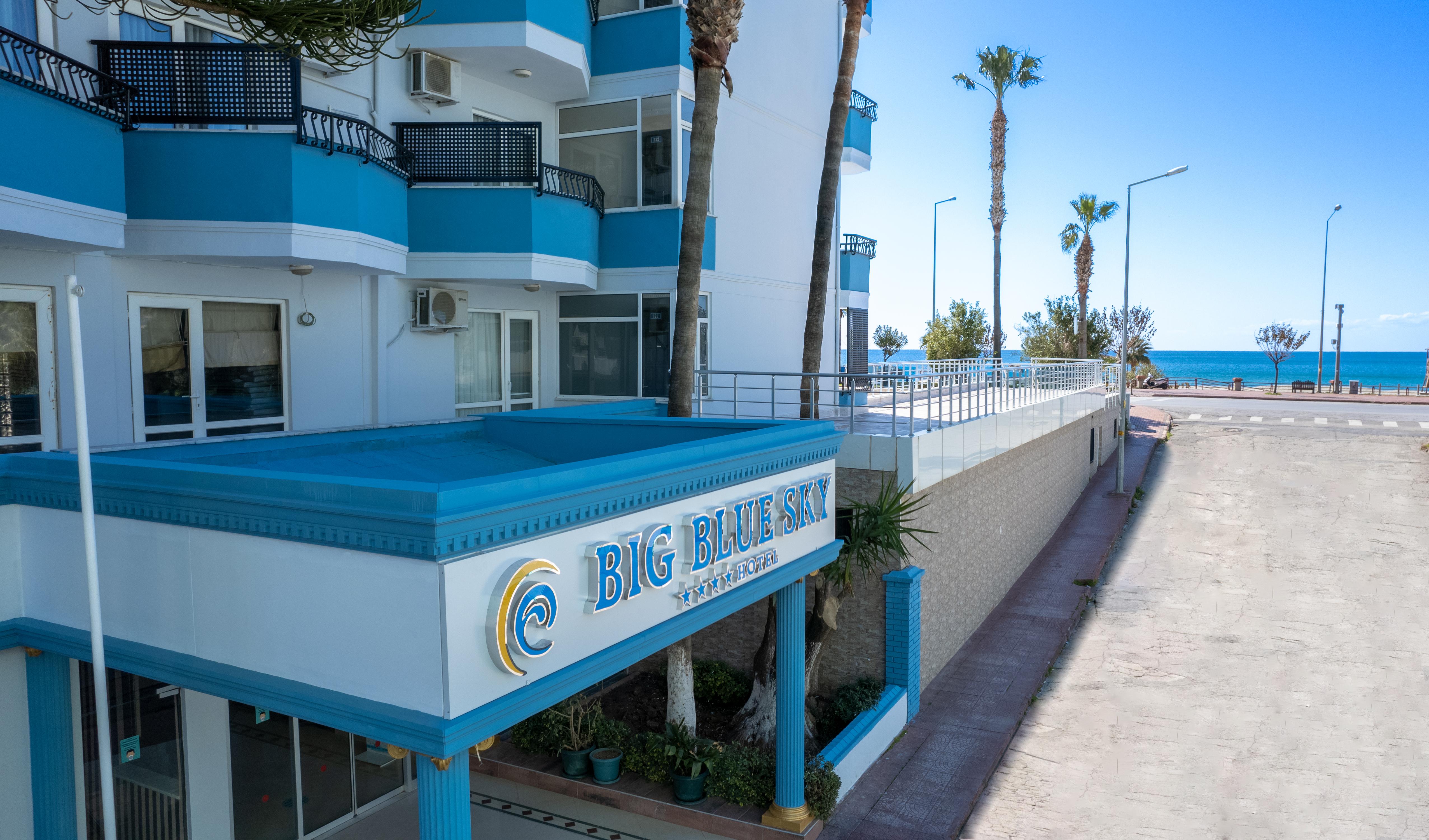 אלאניה Big Blue Sky Hotel מראה חיצוני תמונה